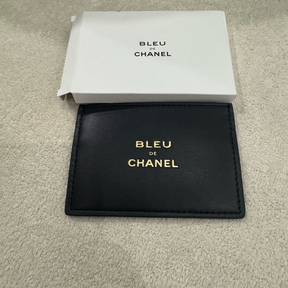 CHANEL Black and Gold Card Holder